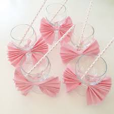 Ces serviettes, de part leur haut grammage de 70g/m2 sont très resistantes et permettent de créer facilement tous types de pliages. Pliage De Serviette Facile Pour Decorer Une Table Fete Magnifique