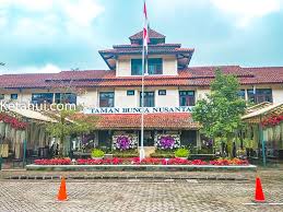 Informasi terakhir yang kami terima, harga tiket masuk taman bunga nusantara sebesar rp. Taman Bunga Nusantara Review Lengkap Wisata Bertaraf Internasional Ketahui Com