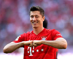 A world cup winner in 1958, 1962, and 1970, edson arantes do nascimento, to give him his full name, is generally regarded as the greatest soccer player of all time. Top 10 Best Footballers In The World Based On Current Form Futballnews Com