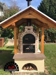 Holzbackofen Im Eigenen Garten Individuell Anpassbar In 2020 Holzbackofen Garten Pizzaofen Garten Holzbackofen