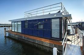 Hausboot Floating Houses Blue Active Ribnitz Damgarten Dos06076 Hausboot Mieten Hausboot Schwimmende Hauser