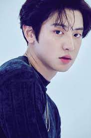 45022 likes · 8 talking about this. Update Exo S Baekhyun And Chanyeol Stun In Love Shot Teaser Photos Soompi