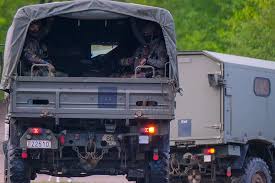 De gezochte militair jürgen conings heeft zichzelf van het leven beroofd met een vuurwapen. Dedonder Elf Rechtsextremistische Soldaten Vom Zugang Zu Waffen Ausgenommen