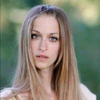 Serena Feliciano's Instagram, Twitter & Facebook