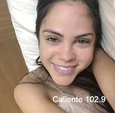 She was signed to don omar's label orfanato music group. Caliente 102 9 Natti Natasha Sin Maquillaje En Redes Facebook