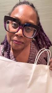 Photo by Karol Young Moses (@beautyby_karol) · January 1, 2022