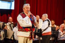 Hotelul elisabeta a fost construit în anul 1892. Gheorghe Turda DupÄ Ce A Aflat De RelaÈia Fostei SoÈii Cu Mihai Albu El Nu MeritÄ SÄ Fie In Centrul AtenÈiei Cu Ea Dcnews