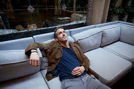 Watch julian`s hot boyfriend ryan! This Story Has Already Stressed Ryan Reynolds Out The New York Times