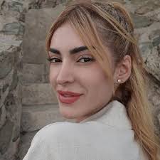 Dani Duke, la novia de La Liendra sorprendió al mostrar cómo lucía cuando  estaba en el colegio