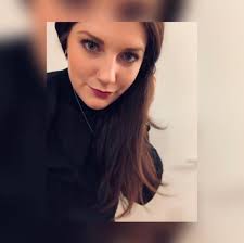 Julia Senn, Selbstständige Schönheitsconsultant mit Mary Kay