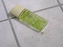 Dazu beginnen heimwerker bei der verfugung und setzen an einer fliesenecke an (siehe video). Beschadigte Fliesen Problemlos Austauschen Bauhaus