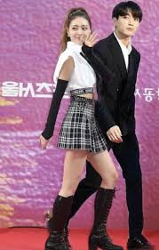 How 7 girls meet their idols, and then get to live with them. Jungkook Bts Yuna Itzy Yunkook Jungkook Itzy Yu Na