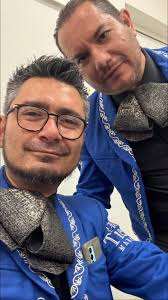 Les comparto esta gran fotografía que me hicieron llegar Mariachi  Monumental de Sahuayo en sus inicios, veo y conozco algunos que salen en la  foto si conoces a alguien Coméntalo o etiqueta