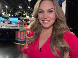 Happy Saturday! I'm filling in this weekend ☀️ are you excited about the  Husker bowl game win?!