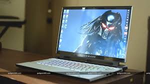 World's most powerful and overclockable gaming laptop with nvidia or amd graphics. Alienware M15 R3 Review Ndtv Gadgets 360