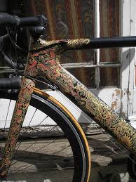 Grazile Arbeit Am Rahmen Grafikkunstler Fahrradrahmen Fahrrad Design Fahrraddesign Fahrrad Malerei