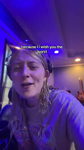 Idk should i release thisss #popmusic #poprock #altrock #rockmusic  #yungblud #paramore #mgk