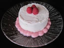Banana will not only help the cake brown but it also adds a nice flavor to your mix in addition to a little bonus nutrition (bananas are full of potassium, vitamin c and can aid in digestion). First Birthday Cupcakes Squash Blossom Babies Healthy Smash Cake First Birthday Cupcakes Birthday Cake Recipe