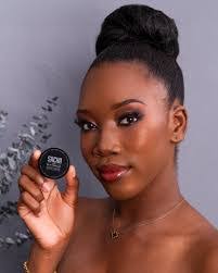 Annie Mohammed's Instagram, Twitter & Facebook