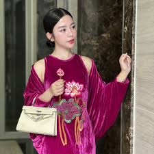 Profile for Tiệm Nhung