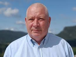 Er det udemokratisk at FrP har møte i forkant av behandling av  Lifjellplanen?