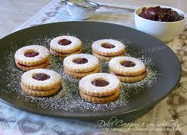 Scopri il modo migliore di preparare uova all'occhio di bue in 15 minuti. Biscotti Occhio Di Bue Ricetta Facile Senza Uova