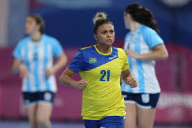 Revelada No Handebol De Maringa Adriana Cardoso E Campea Pan Americana Pela Selecao Brasileira Selecao Brasileira Handebol Campeao