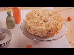 Förmchen aus silikon für eis am stiel mit erwärmten glasuren auspinseln und mit hilfe eines eisstiels die glasuren aus den öffnungen entfernen. Rezept Apfel Calvados Torte Von Dr Oetker Youtube