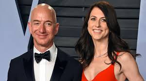 Amazon billionaire Jeff Bezos celebrates Labor Day shopping with girlfriend  | Fox Business