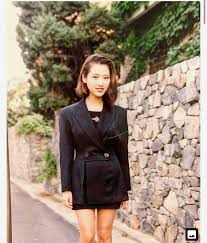 이수진 치과의사는 자신의 인스타그램계정에 드디어 내일이네요.그대가 지금 몇살에 뭘 시작해도 결코 늦지. ì¹˜ê³¼ì˜ì‚¬ ì´ìˆ˜ì§„ë‹˜ ëŒ€í•™ìƒë•Œ ì¡°ì¹´ì´ì˜ì‹¬ ã„¹ã…‡ ë„¤ì´íŠ¸íŒ
