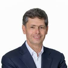 Anne Bart's Instagram, Twitter & Facebook