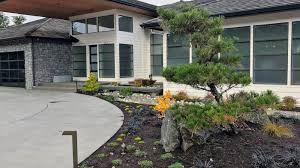 But with the modern trends these days, landscaping also toned down a bit. Modern Front Yard In Camas Wa