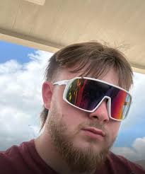 Not asking if he's been in your bed, letting you know he's been in mine  too🤷🏻‍♀️