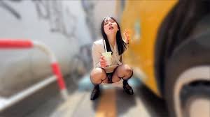 街でリモコンバイブ装着してイキまくる会社受付しずかさんがエロい | お宝エログ幕府