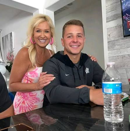Brock Purdy and his mom, enjoying the moment together. ♥️😍 Family support  is everything. 💕