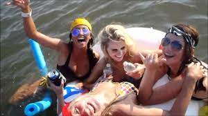 Crazy party girls playing around 18 & 19 yrs old. Party Cove Boob Flash