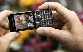 Sony Ericsson Elm: Understatement in ...