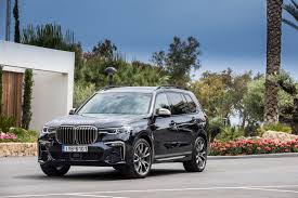 Bmw x7 m50d is available in transmission and offered in 6 colours : Bmw X7 M50d Takes A Journey In The Picturesque Greece Photo Gallery