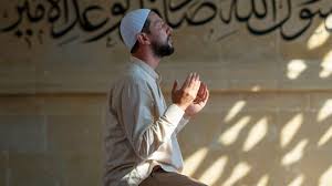 ما هي ساعة الإجابة يوم الجمعة؟ - إسلام أون لاين