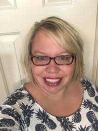 Why are you wearing that shirt? I thought you were an Oklahoma fan I like  the color . I just have a Tennessee to wear orange .