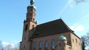Einen nachweis, dass diese ortsteile bereits in der römerzeit bestanden, gibt es nicht. Zwolfuhrlauten Oberbessenbach In Unterfranken Unterfranken Zwolfuhrlauten Br Heimat Radio Br De