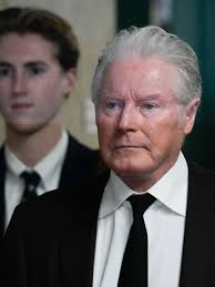 Eagles singer sues for return of handwritten 'Hotel California' notes, song  lyrics