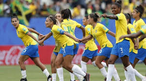 El lateral derecho, ícono del brasil de la década pasada y del inter de mourinho. Brasil Pagara Igual A Hombres Y Mujeres De Sus Selecciones De Futbol
