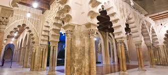 Hesperia zaragoza centro is located in the historic centre of zaragoza, 5 minutes' walk from the basilica del pilar. Aljaferia Palast In Zaragoza Spain Info Auf Deutsch