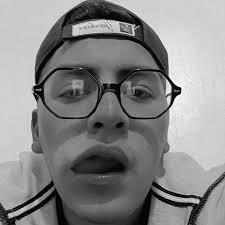 Rodrygo no solo se señaló las 15 Champions League, segundos antes se  equivocó señalando el logo de la marca HP. ☠️