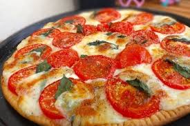 Recette De Tarte Fine Tomates Mozzarella Et Basilic Recette Tarte Fine Tomates Tomates Mozzarella Cuisine