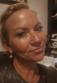 Hello and a warm welcome to all our new members who joined us this week!  We're so excited to have you here. Why not introduce yourself by sharing a  photo of your