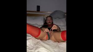 Scottish virgin fucks herself on camera for the first time