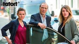 Der episodentitel »die dritte haut« kommt aus der psychologie und bezeichnet den raum, den man sich zum leben gestaltet, als eine art erweiterung des eigenen körpers. Video Vorschau Auf Die Dritte Haut Tatort Ard Das Erste