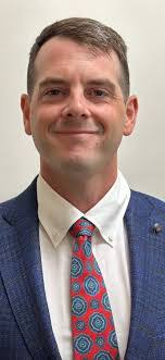 Brett Clayton's Instagram, Twitter & Facebook